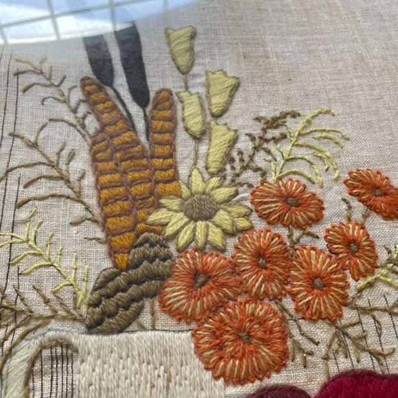 Vintage Framed Needlepoint Completed Embroidery 60 70s Basket of Apples u - Picture 4 of 5